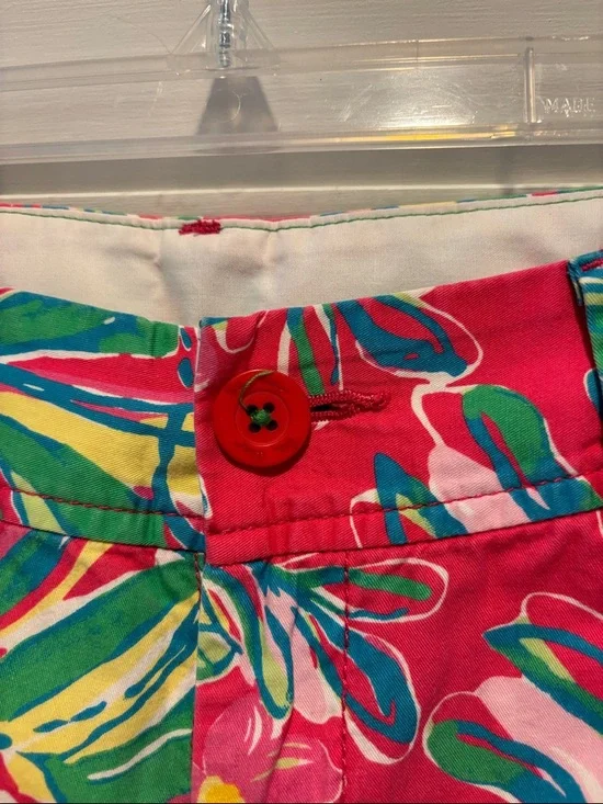 Lilly Pulitzer Size 4 Bright Pink Tropical Print Bermuda Shorts - Picture 3 of 6